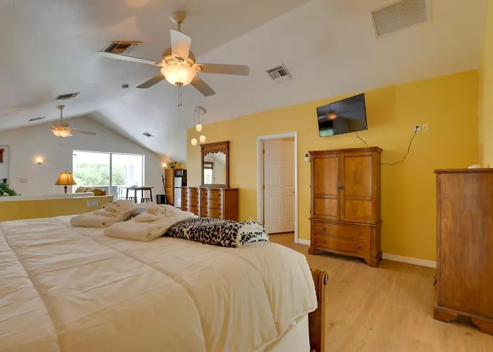 Desert-view W/ Large Loft In Apache Junction!